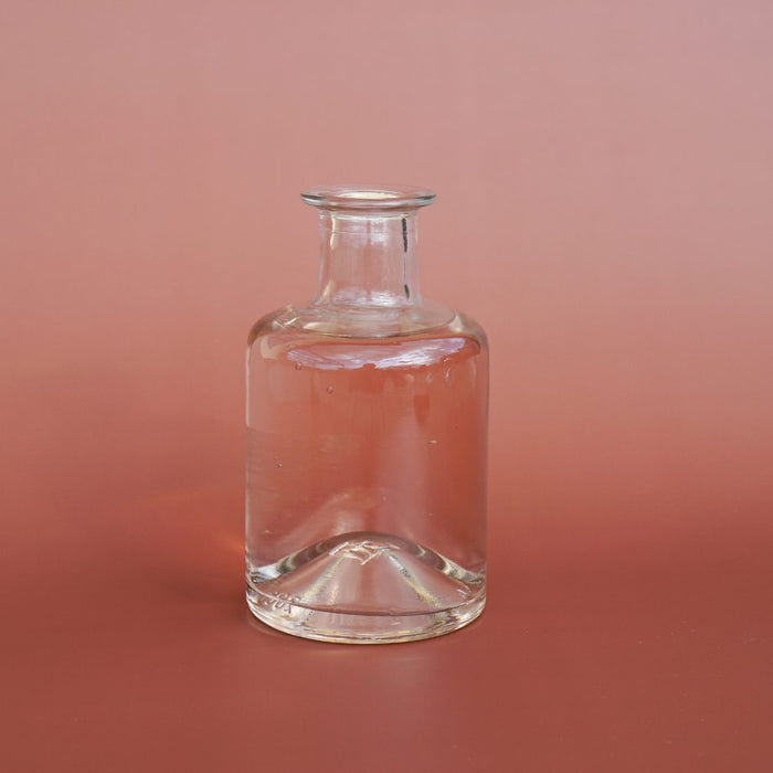 liten glasflaska 200 ml till sprit och hemdoft