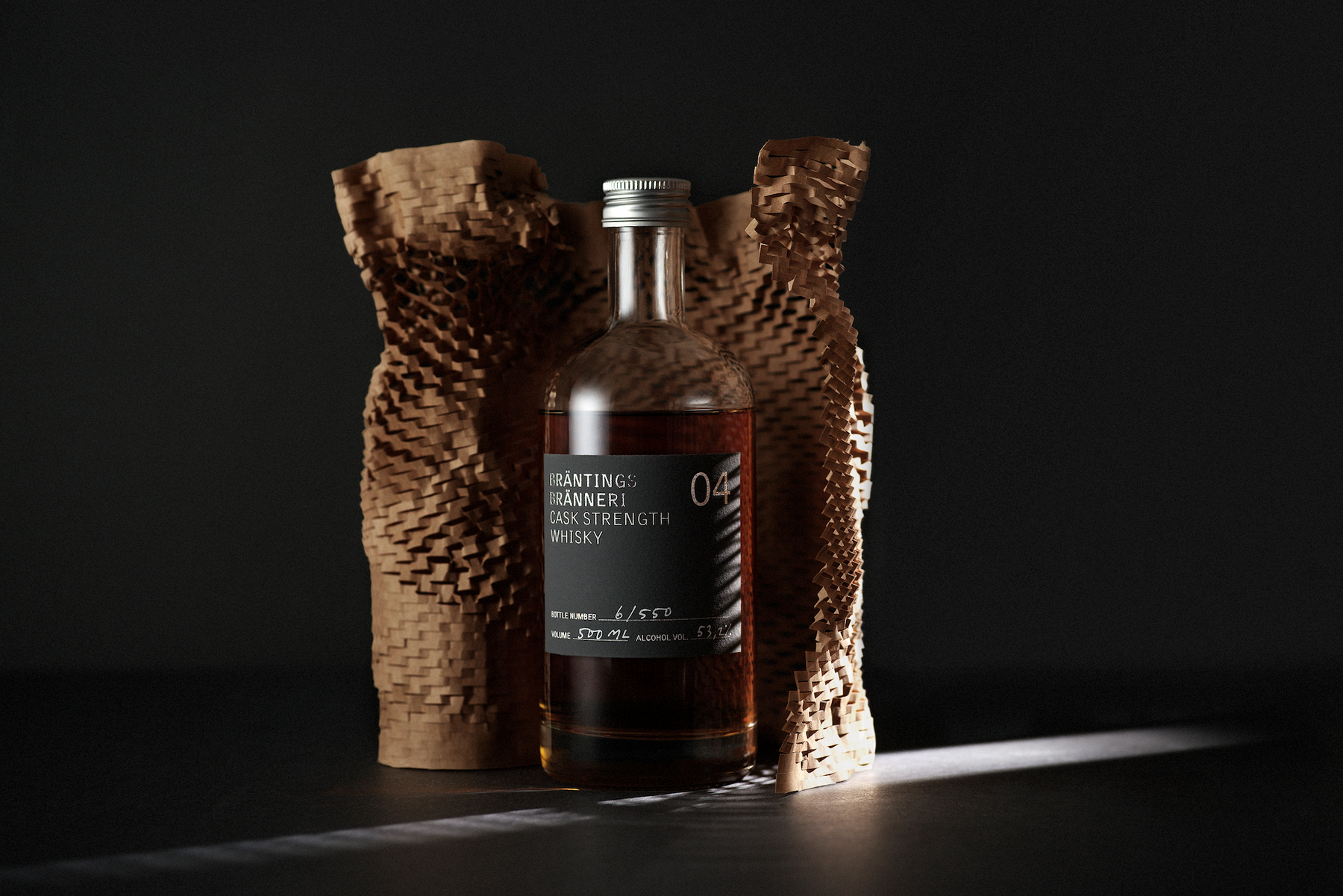 glasflaska whisky Bräntings Bränneri