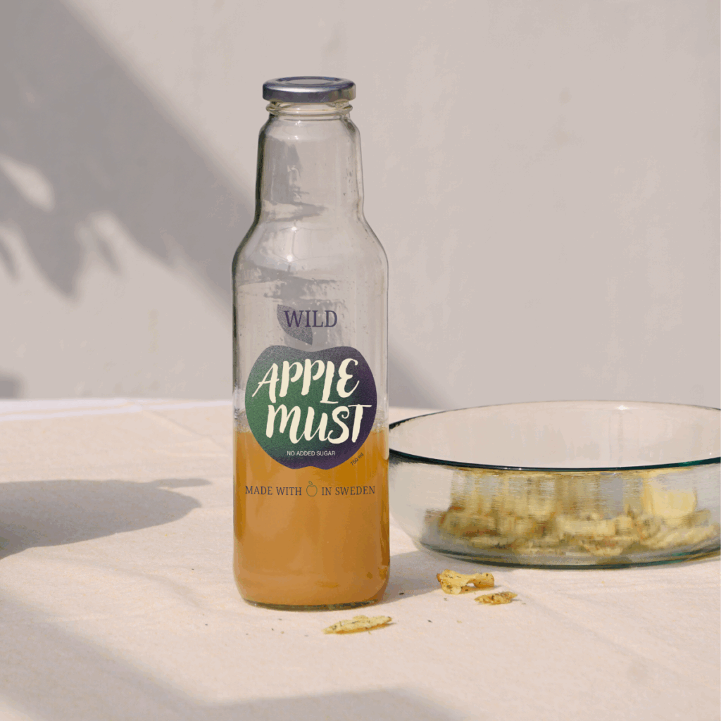 etikett design äpple must inspo SOK glasflaska